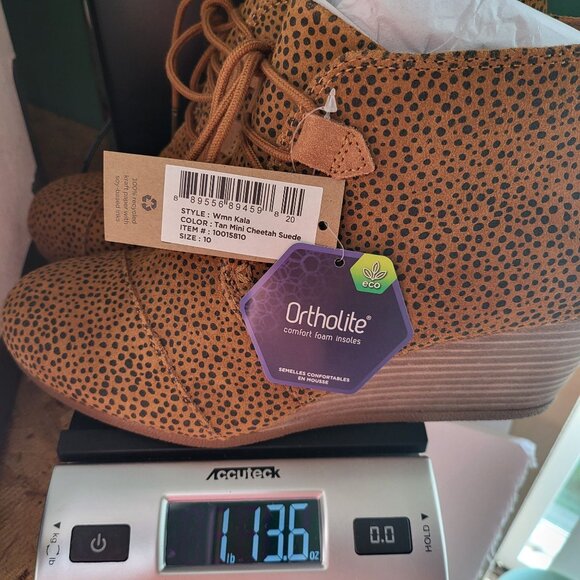 Women's Toms Tan Mini Cheetah Suede Wedge Booties With Ortholite Foam Size 10 NW - Picture 10 of 10